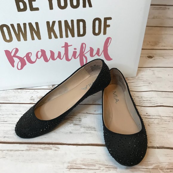 mia ballet flats